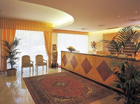 Hotel The Originals Milan Nasco (ex Qualys-Hotel), Milan