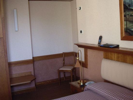 Hotel Sangallo Palace Room Type - Quadruple Room Hotel Sangallo Palace Room Type - Quadruple Room