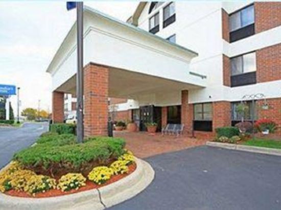 Comfort Inn Near Greenfield Village Wayne Michigan 7 2 9 1