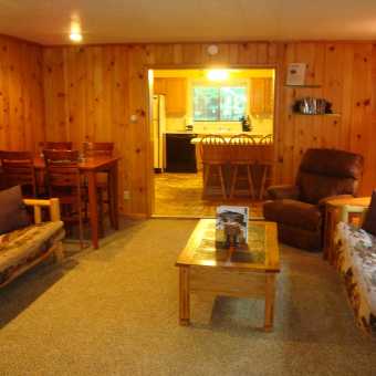 携程酒店 黄石野生动物度假屋 Yellowstone Wildlife Cabins 预订 黄石