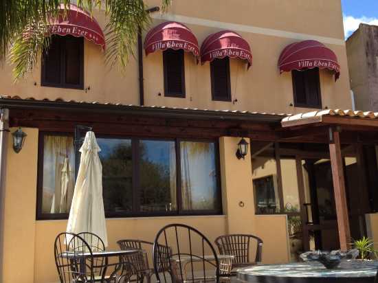 埃本埃泽尔住宿加早餐旅馆(b&b villa eben ezer)