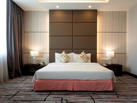 Promenade Hotel Bintulu Room Type - Executive Suite 1 Queen bed
