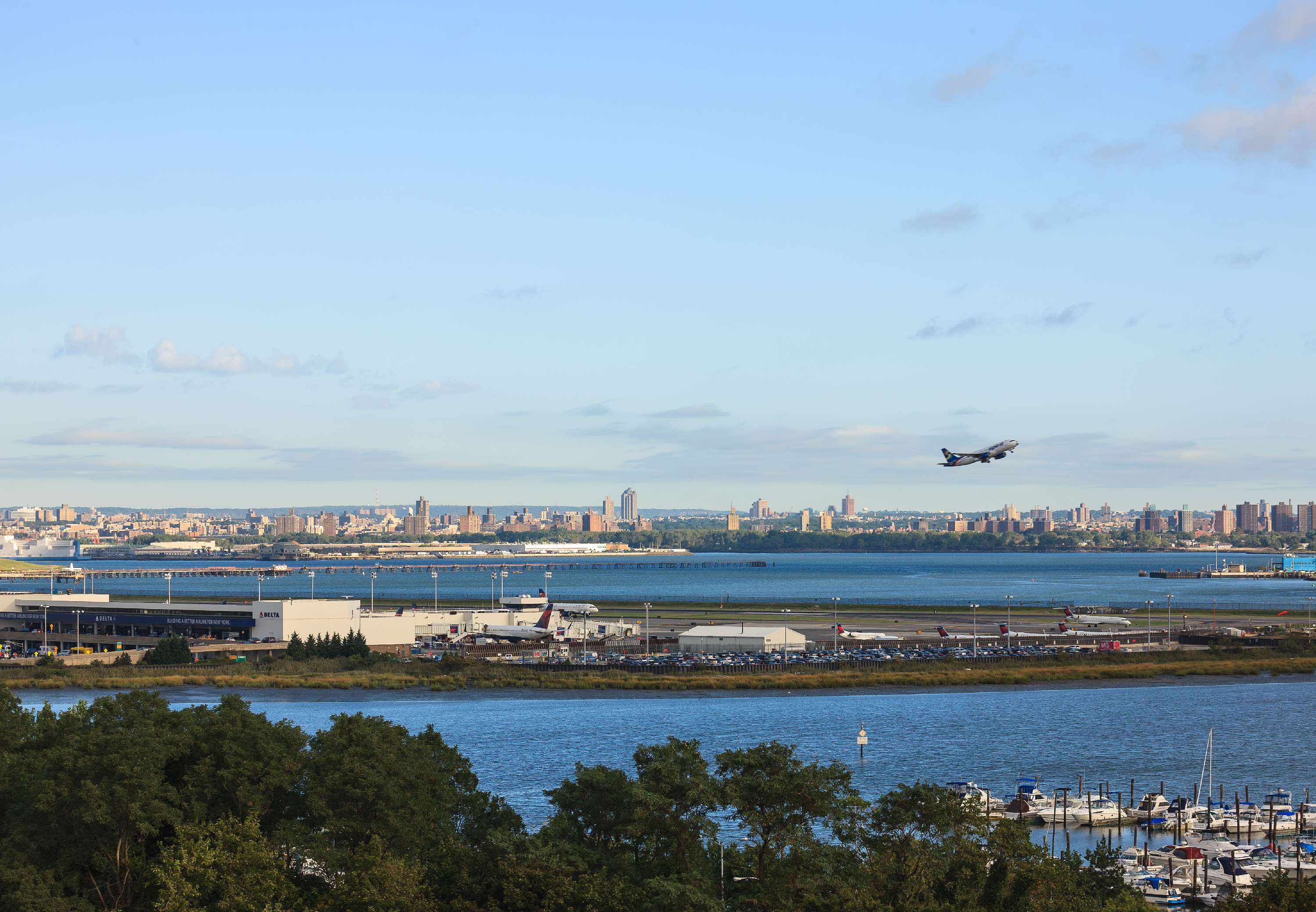 纽约拉瓜迪亚机场/法拉盛费尔菲尔德万豪酒店-官方
