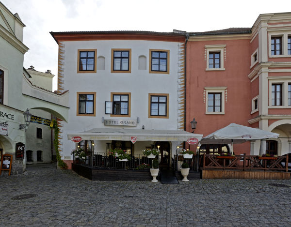 格兰德酒店-官方