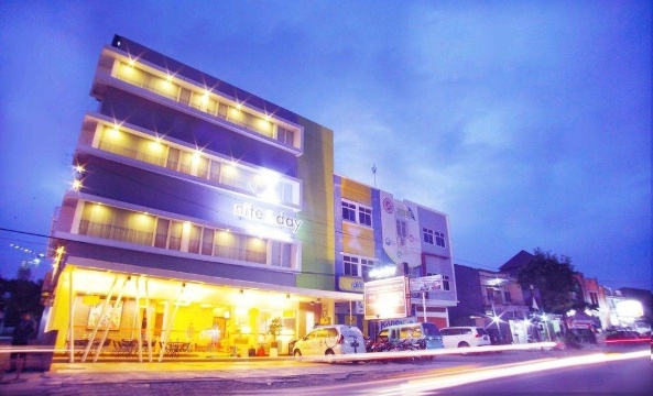 望加锡帕纳库康阿维拉酒店-官方