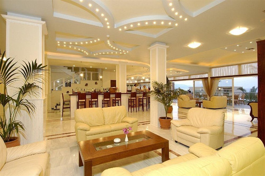 Selini Suites & Waterpark主图