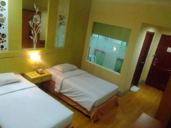 Hotel Victoria River View Room Type - Studio Room