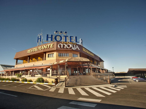 Atalaya del Canavate酒店住宿-Hotel Restaurante Moya