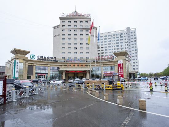 奇台华东容锦酒店