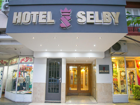 Villa General San Martin酒店住宿-Selby Hotel