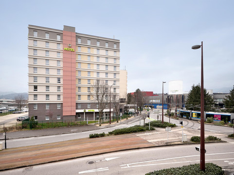 Eybens酒店住宿-B&B HOTEL Grenoble Centre Alpexpo