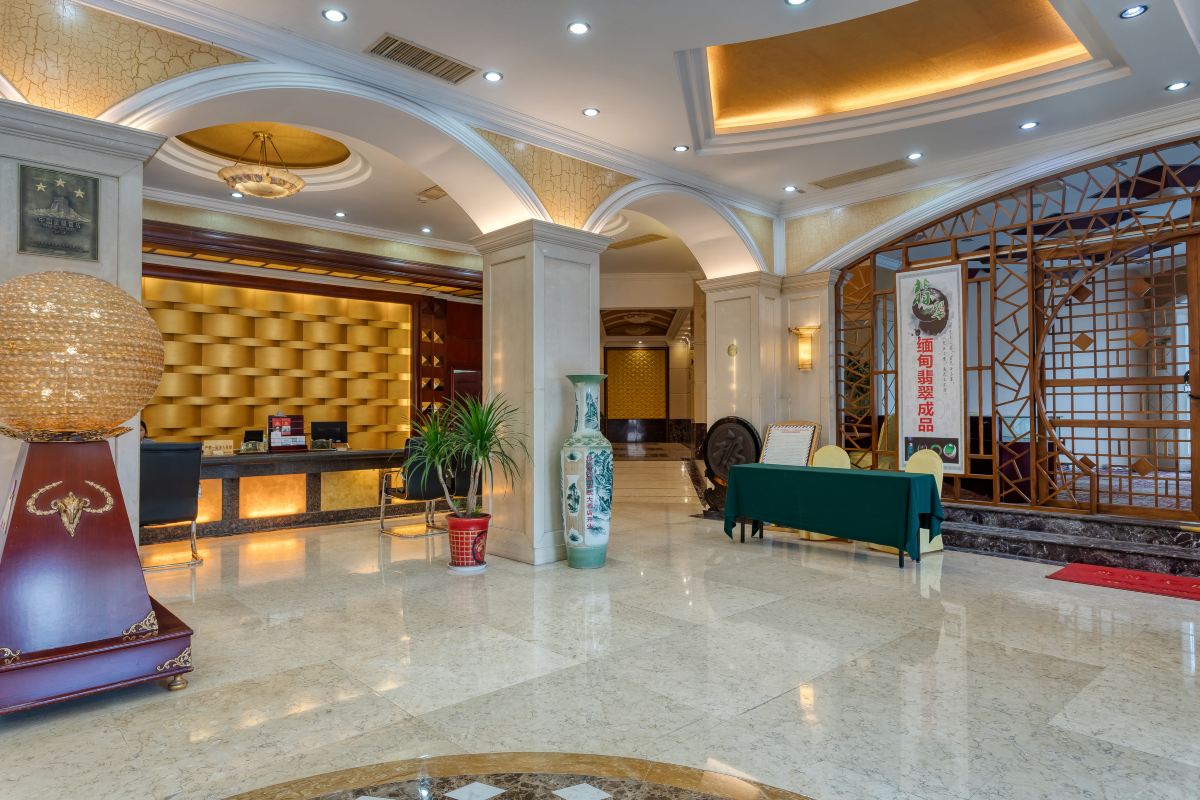 中欧大酒店（瑞丽财富广场店）-官方