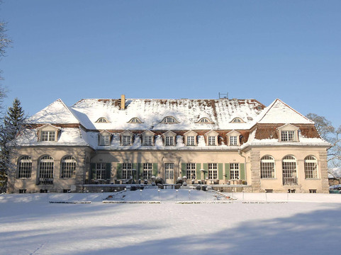 Wustermark酒店住宿-Schloss Kartzow