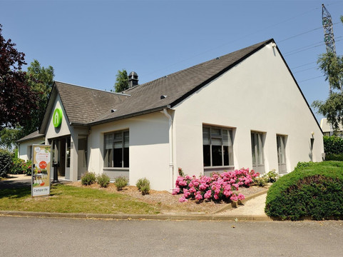 Saint-Nolff酒店住宿-瓦纳钟楼酒店