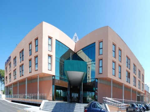 阿尔卡拉广场酒店-官方