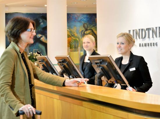 Privathotel Lindtner Hamburg Hamburg 1 7 5 Price Address Reviews