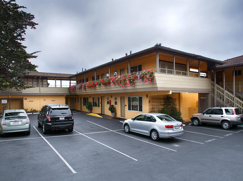 卡梅尔贝斯特韦斯特联排别墅式旅馆