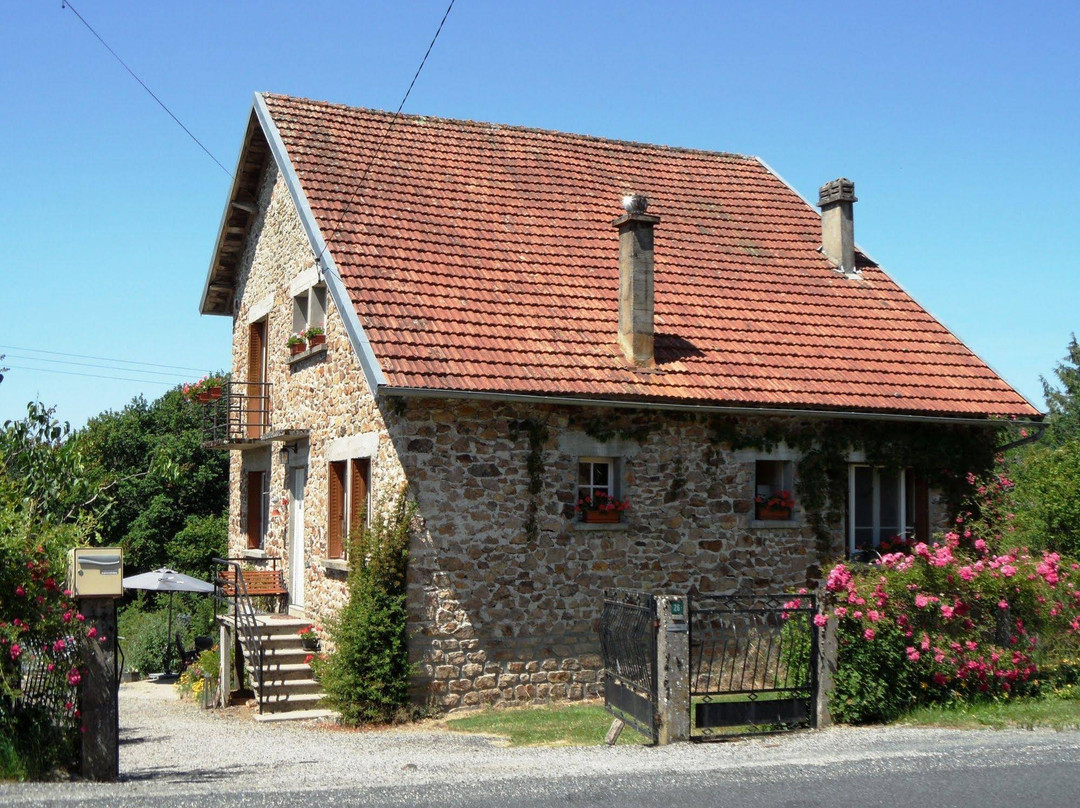 Servieres-le-Chateau酒店住宿-塞博尔葡萄园酒店