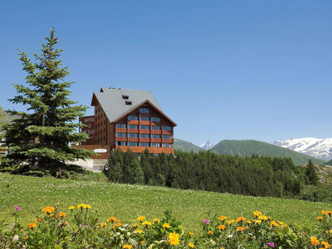 Besse酒店住宿-皮克布兰科酒店