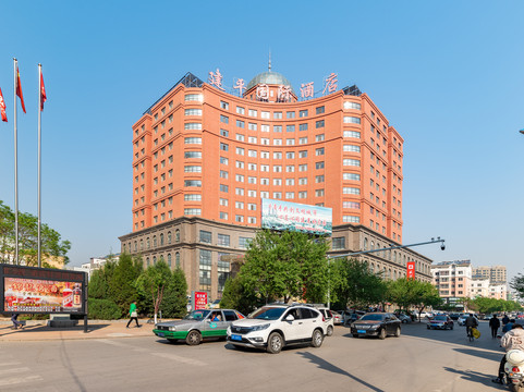 建平国际酒店主图