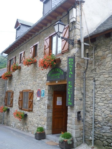 Hostal Escuils-官方