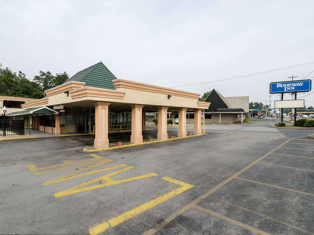 Rodeway Inn University