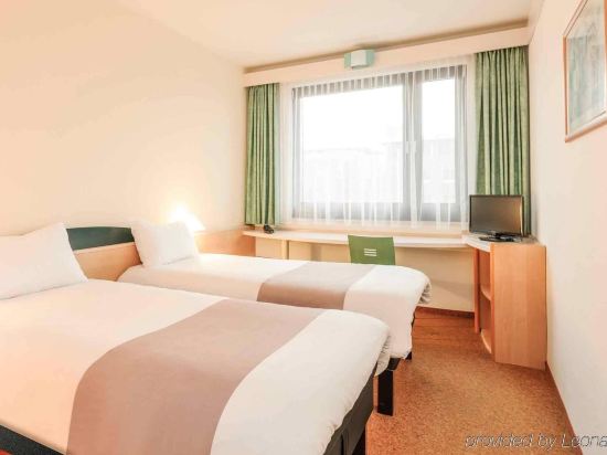 Ibis Rostock Am Stadthafen Rostock Kreisfreie Stadt Price