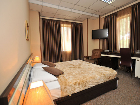 Bolnisi酒店住宿-Hotel Diplomat