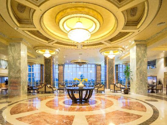 Hawaii Caesar Palace Aqua Park Families And Couples Only