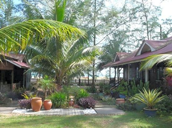 Anjung Pantai Seberang Kuala Terengganu 5 3 Price Address Reviews
