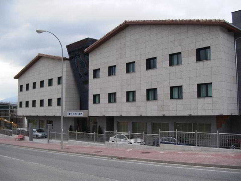 Azantza酒店住宿-Hotel Plazaola