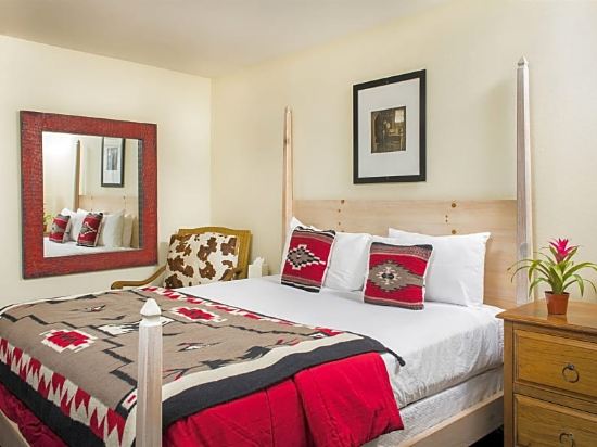 The Sage Hotel Room Type - King Room