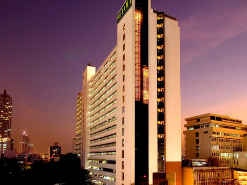 是隆优尼可酒店主图