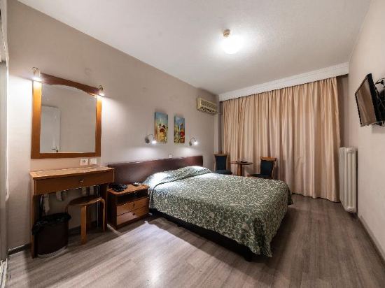 Vergina Hotel Room Type - Family Room (with Bunk bed)