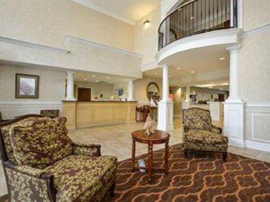Comfort Suites Myrtle Beach Central Myrtle Beach Sc 1 8 5