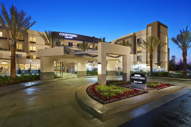 长滩机场万怡酒店-官方