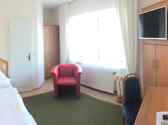Garten Hotel Bonn Bonn 1 0 9 Price Address Reviews