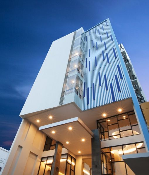 马那多吉尼奥酒店-官方