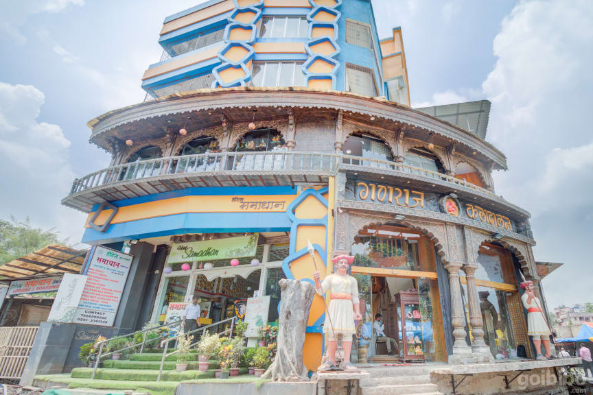 OYO 44228 Hotel Samadhan