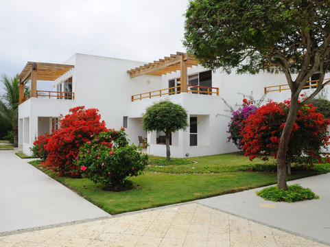 Puerto Cayo酒店住宿-Hosteria Del Parque