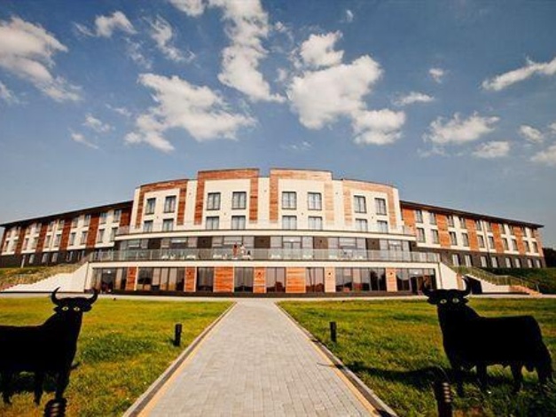 米斯特拉尔体育酒店-官方