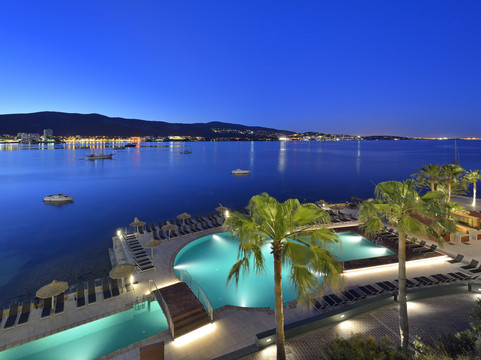 因特尔图尔夏威夷马略卡酒店