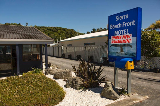 塞拉利昂海滩汽车旅馆