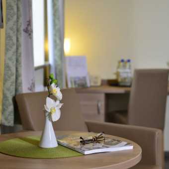 携程酒店 纽格伯尔酒店及餐厅 Hotel Haus Neugebauer 预订 纽格伯尔