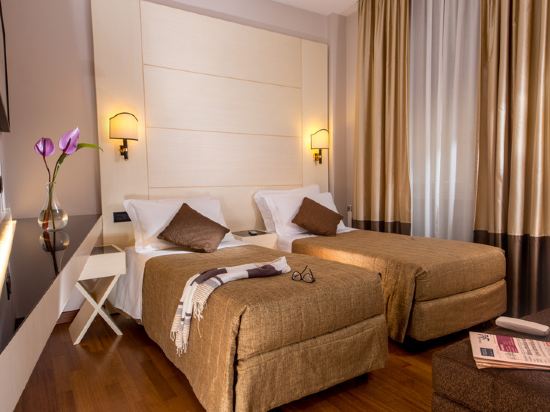 Hotel Oxford Room Type - Standard Double Room Non smoking Hotel Oxford Room Type - Standard Double Room Non smoking