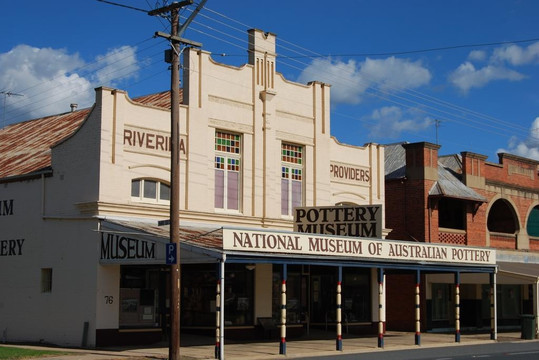 霍尔布鲁克塞特勒斯汽车旅馆