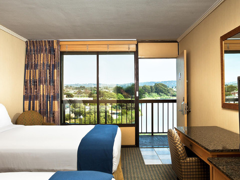 锡赛德酒店住宿-蒙特雷湾假日智选快捷酒店