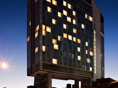 纽约标准酒店主图