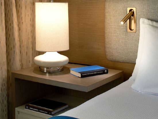 The Hotel Zags Portland Room Type - King Studio
