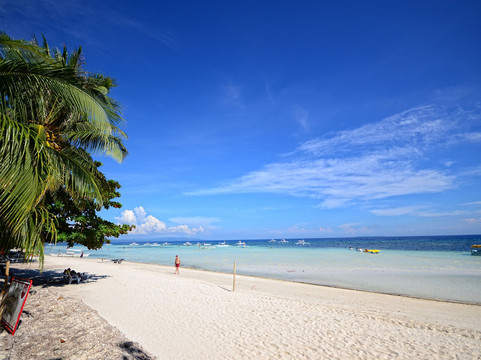 杜马陆安海滩度假村